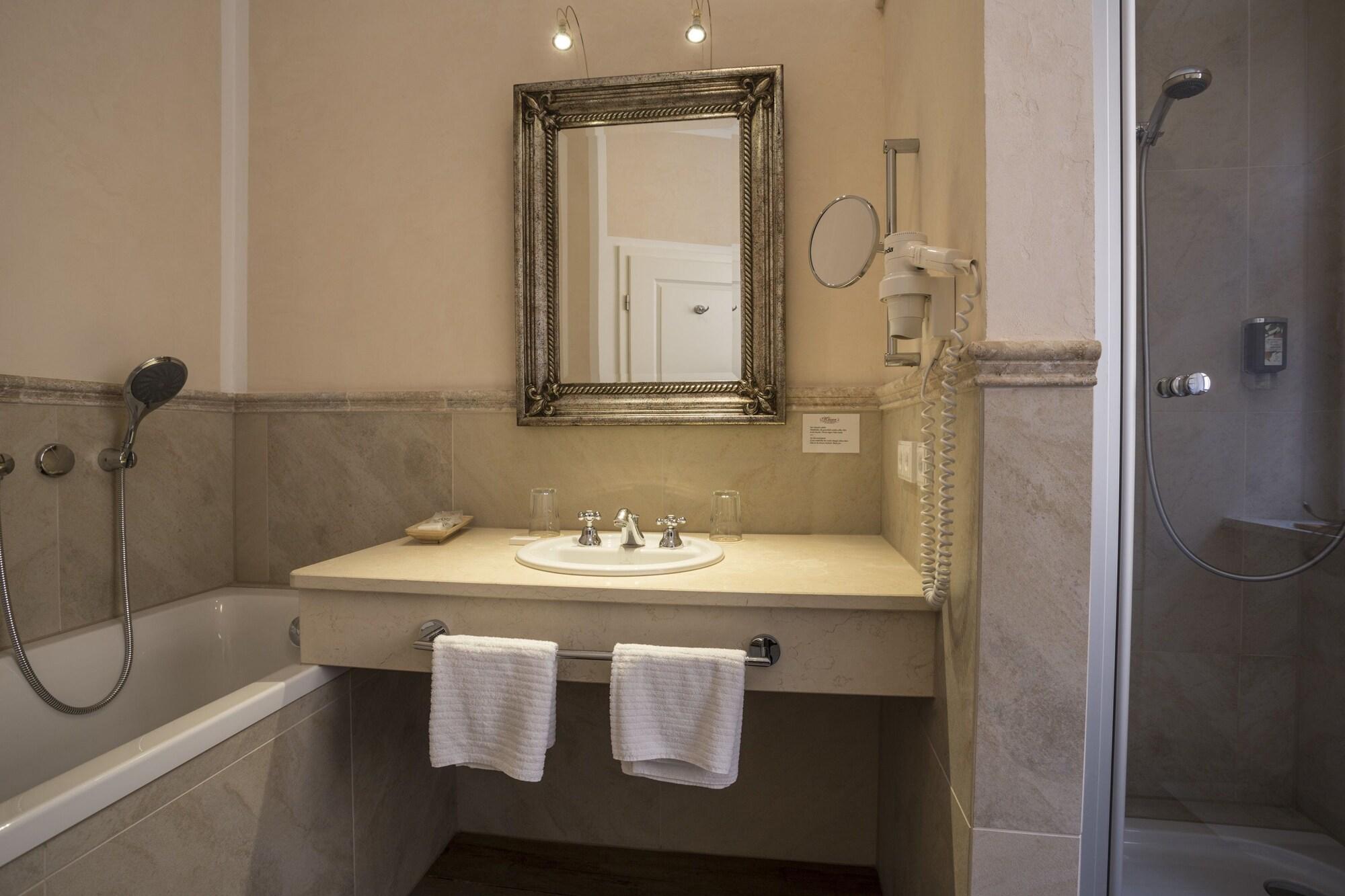 Dinkelsbühl Meiser Altstadt Hotel מראה חיצוני תמונה