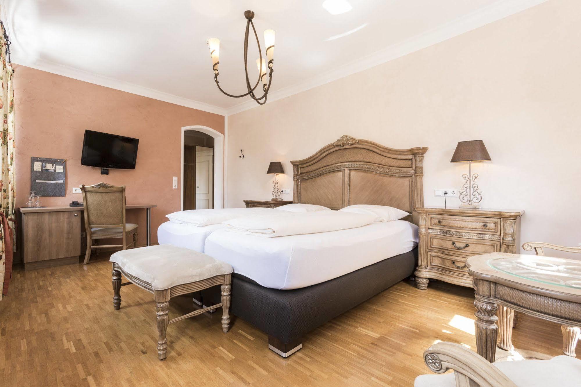 Dinkelsbühl Meiser Altstadt Hotel מראה חיצוני תמונה