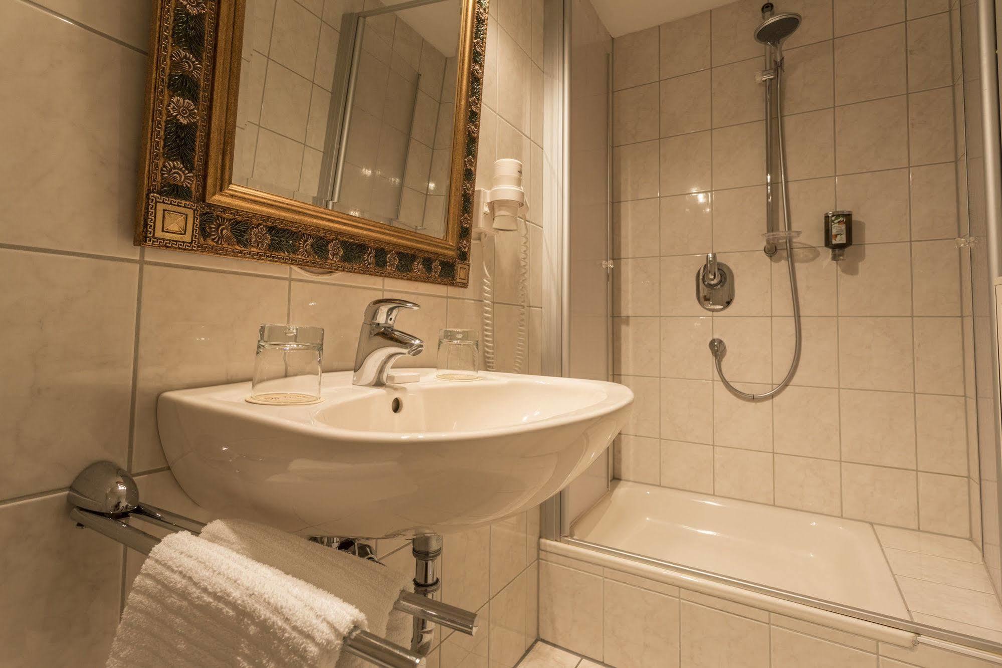 Dinkelsbühl Meiser Altstadt Hotel מראה חיצוני תמונה
