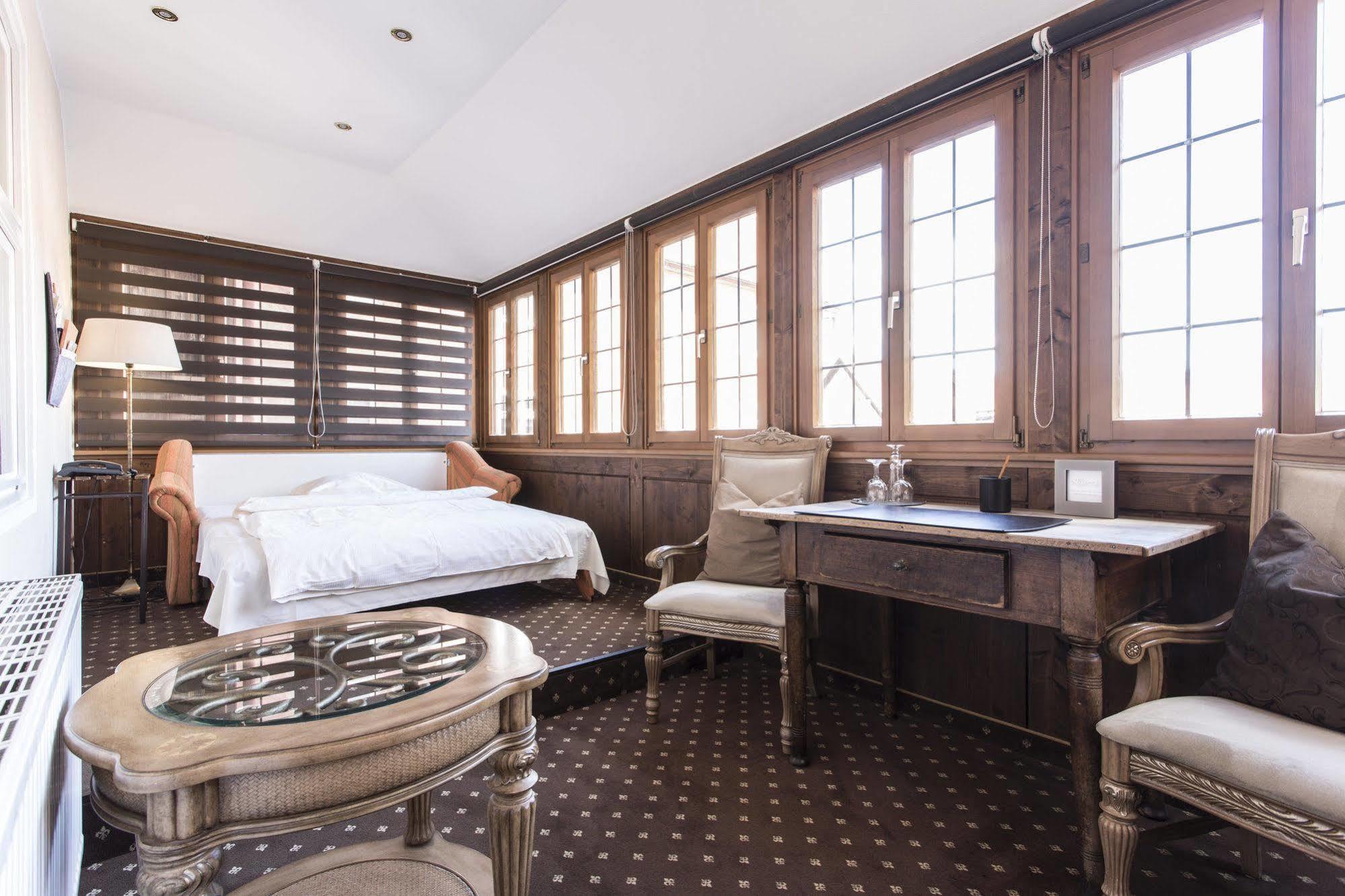 Dinkelsbühl Meiser Altstadt Hotel מראה חיצוני תמונה