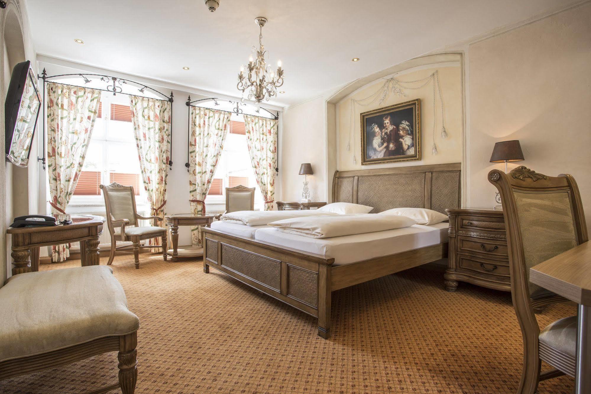 Dinkelsbühl Meiser Altstadt Hotel מראה חיצוני תמונה